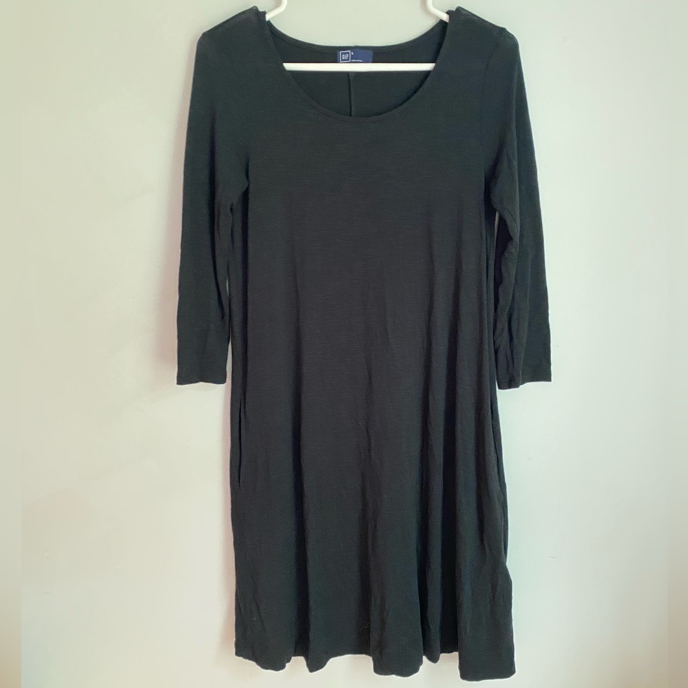 GAP Long Sleeve Thin Knit Black Dress with Pockets